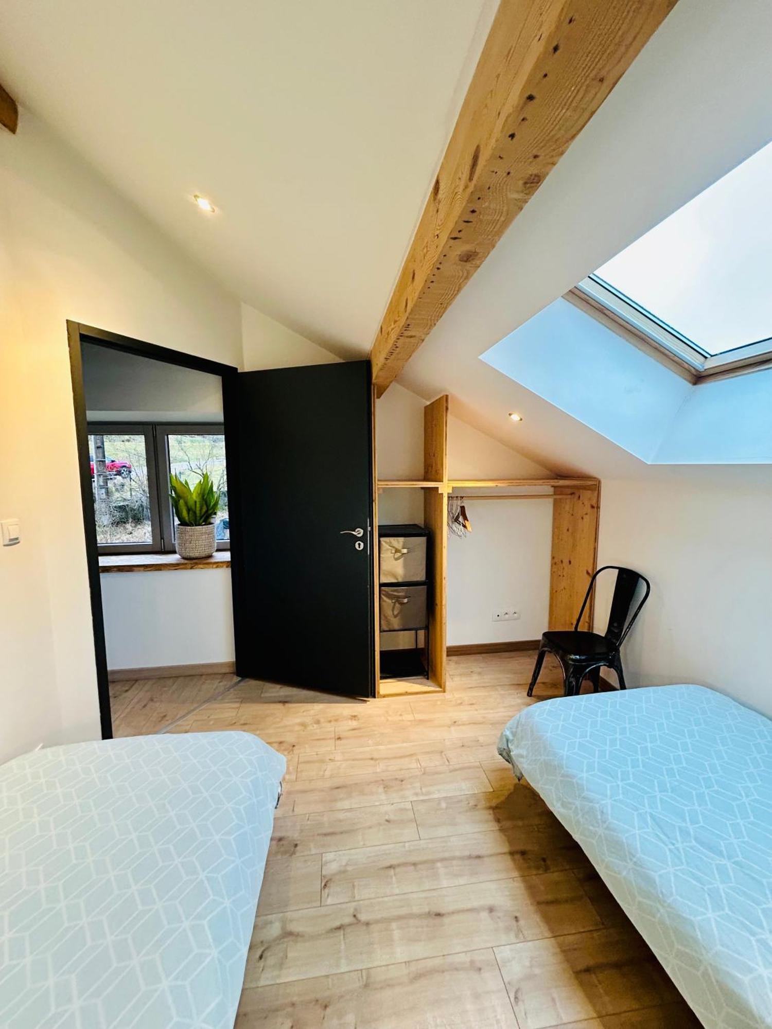Chez Alixe - Appartement Avec Terrasse Gérardmer Exterior foto